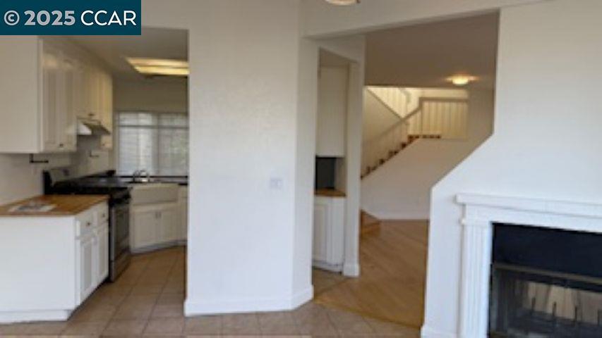 Photo - 528 Dohrmann Ln