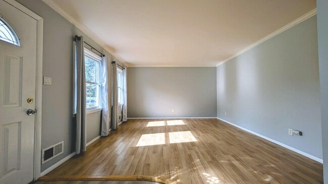 Photo - 605 Shirley Manor Rd