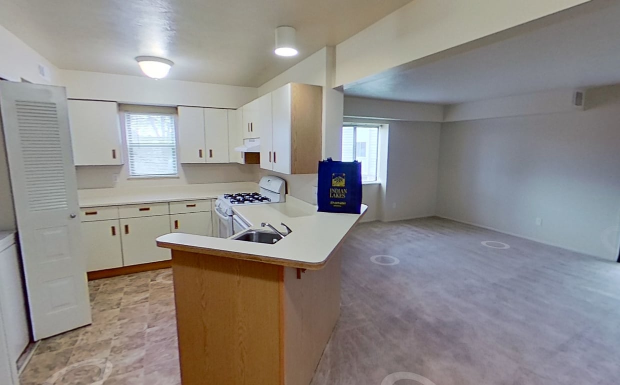 Photo - Indian Lakes Apartments