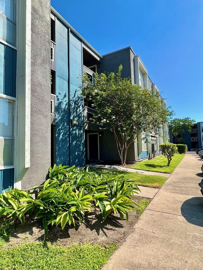 Aventine Apartments