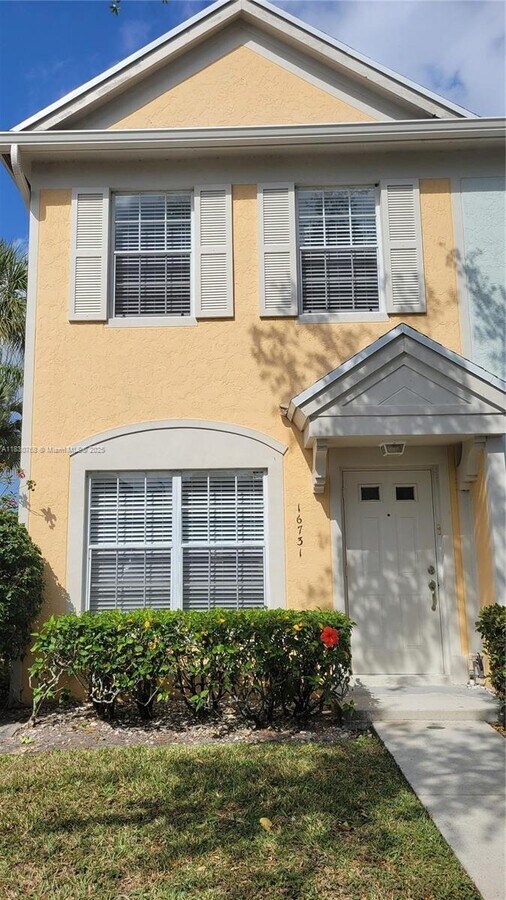 Photo - 16731 Hemingway Dr Townhome