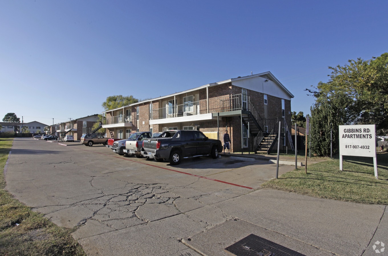 Photo - Gibbins Apartments