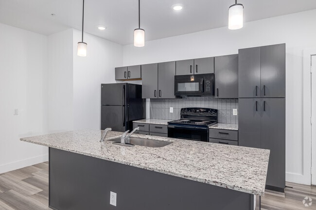 1BR, 1BA - 685SF - Kitchen