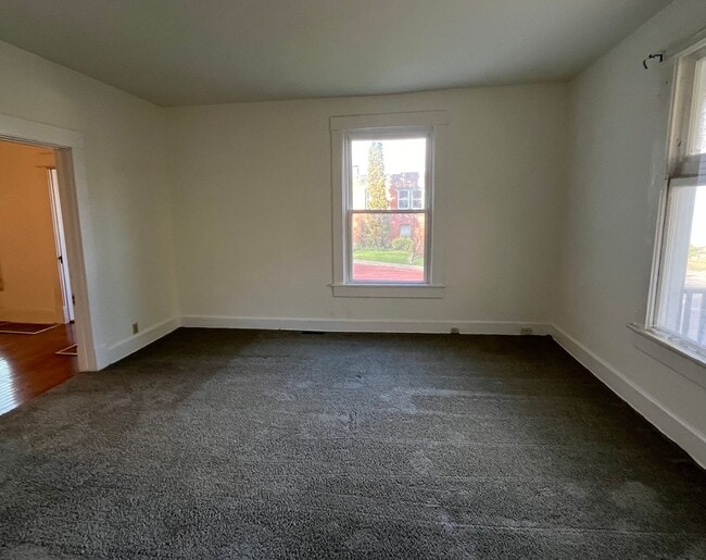 Photo - 201 E 6th St Unit A