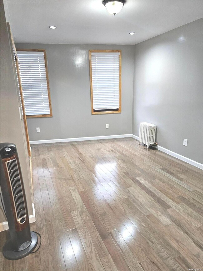 Photo - 96-02-96101 101st Ave Unit 1