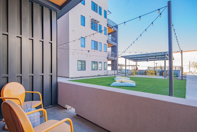 Nollie Patio
