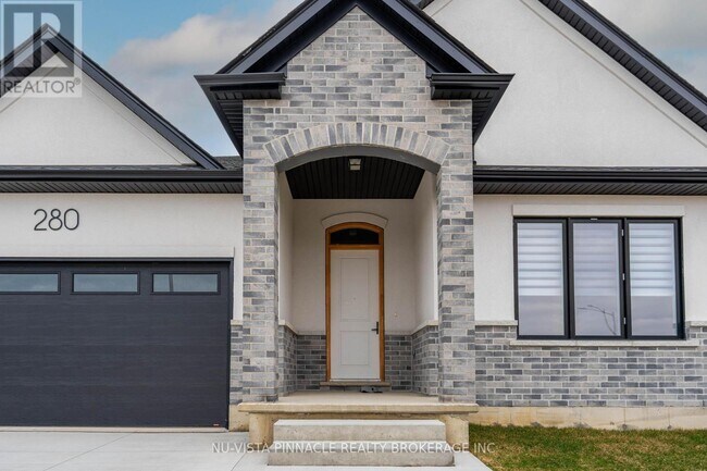 Photo - 280 Stathis Blvd