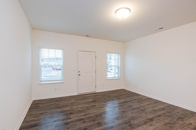 Photo - BEAUTIFUL 2 Bedroom Townhome in MIDLAND AVAILABLE FEBRUARY 2026