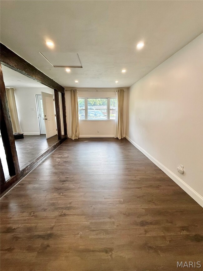 Photo - 76 Gatewood Ct