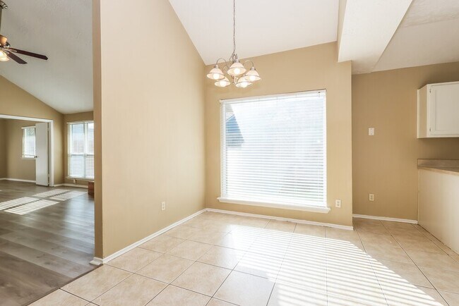 Photo - 20030 River Brook Dr