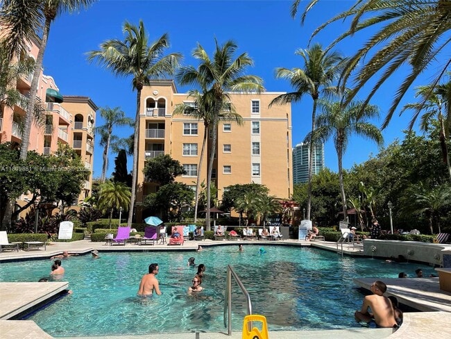 Building Photo - 19501 E Country Club Dr Unit 9602 Rental