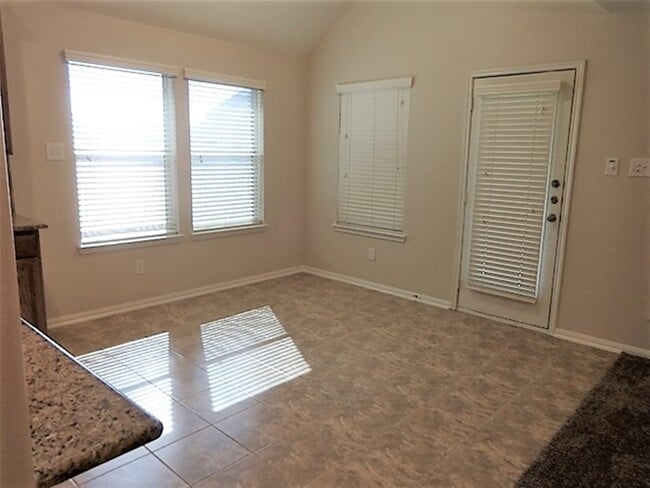 Photo - 2420 Avalon Trace Ln