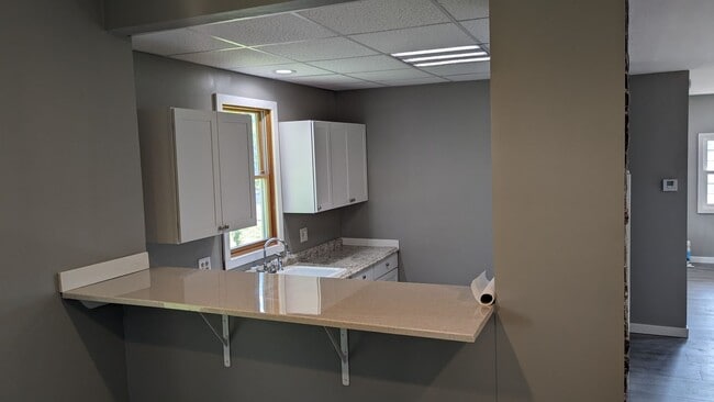 Photo - Updated 3br house!!