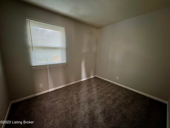 Photo - 6807 Crestview Dr