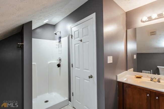Photo - 137 Bristol Woods Dr