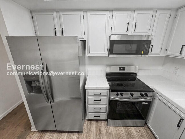 Photo - 1424 Market St Unit a