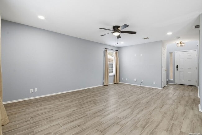 Photo - 655 Rattler Bluff