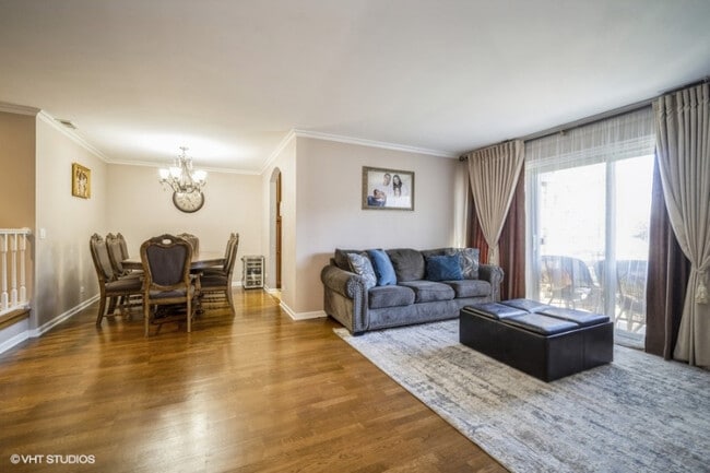 Photo - 1413 Sutton Ct