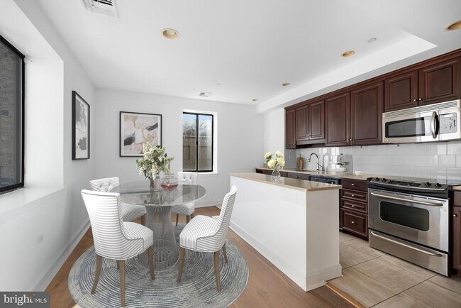 Photo - 222 W Rittenhouse Square Unit PH05