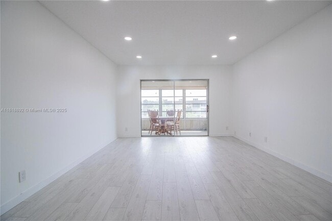 Photo - 5031 W Oakland Park Blvd Unit 309