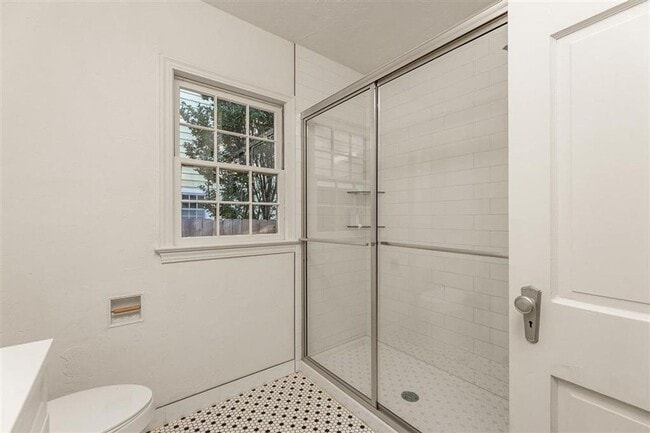 Photo - 506 NW Fort Sill Blvd