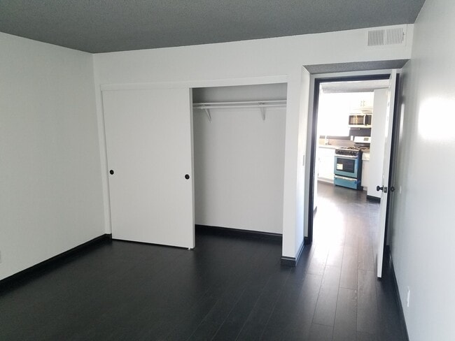 Eagle Court LLC