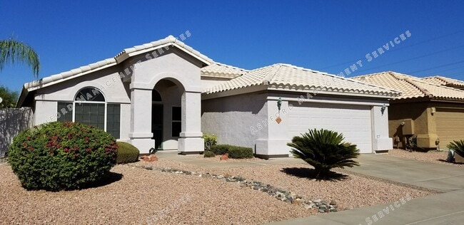 Building Photo - 3 BEDROOM HOME FOR RENT IN PHOENIX WITH POOL
