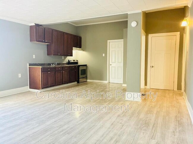 Photo - 910 Walnut St