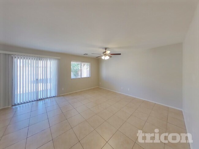 Photo - 11328 W Hazelwood St