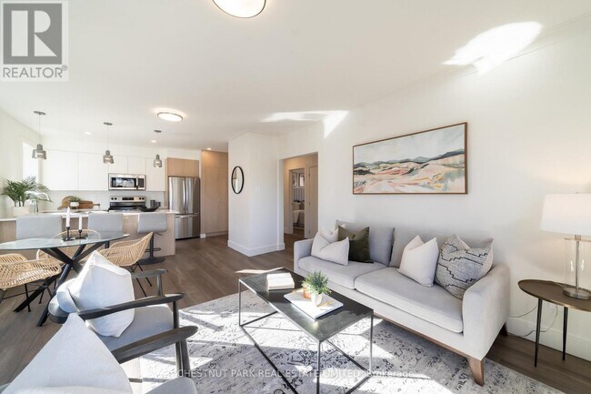 Photo - 1450 Avenue Rd Unit 3