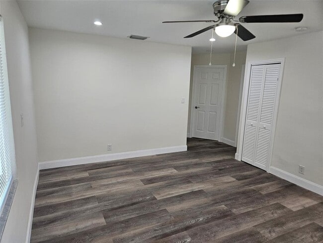 Photo - 2551 NE 7th Ter