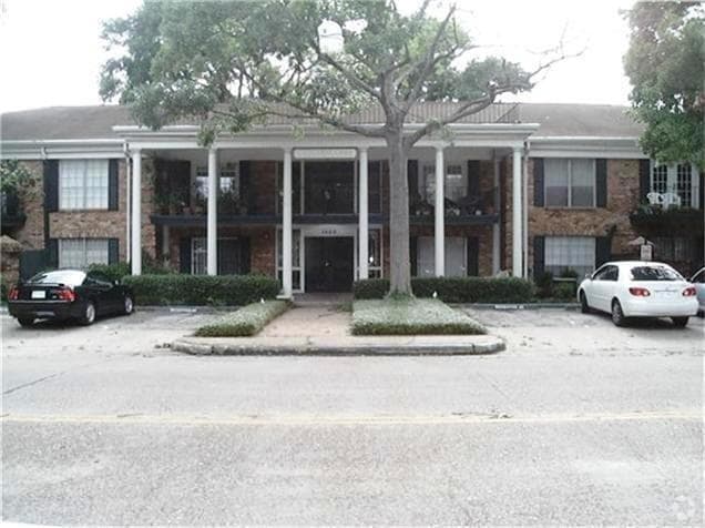 Building Photo - 3400 Timmons Ln Unit 72 Rental