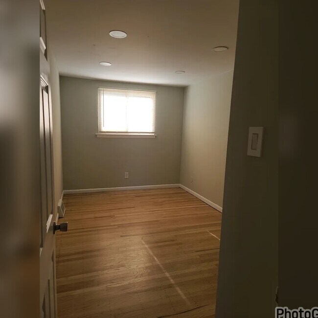 Photo - 3326 Primrose Rd Unit 1