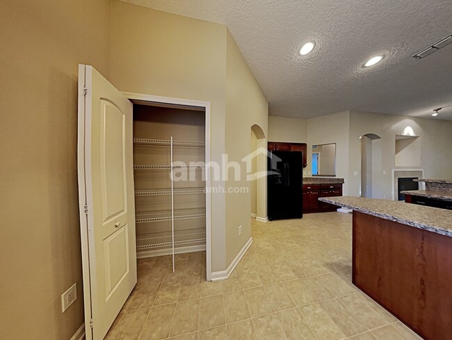 Photo - 11390 Oaklawn Rd