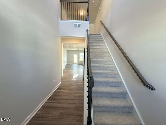 Photo - 2007 English Saddle Ln