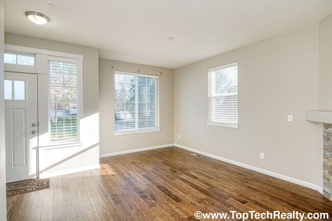 Photo - Fabulous Courtyard-Facing Corner Lot Unit | 3 BR | 2.5 BA Townhome | Across the Street from Melil...