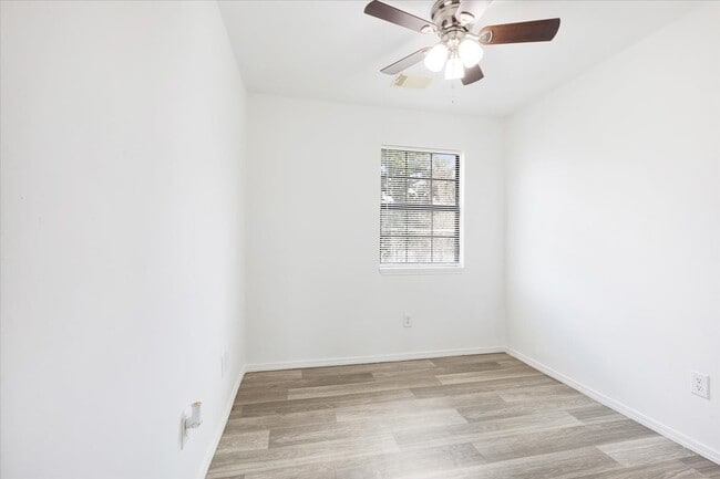 Photo - 11357 Gil Rodriguez Lp W