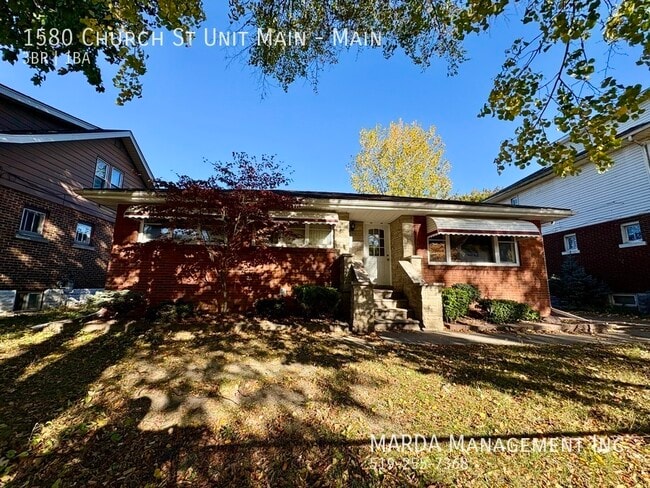 Building Photo - COZY 3 BED / 1 BATH Unit Main