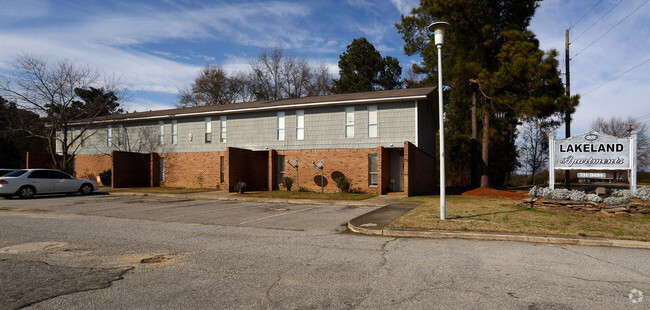 Photo - Lakeland Apartments