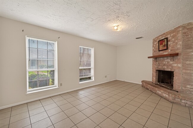 Photo - 6375 S Briar Bayou Dr