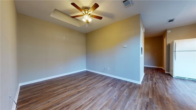 Photo - 725 Peppertree Dr Apartment Unit 26