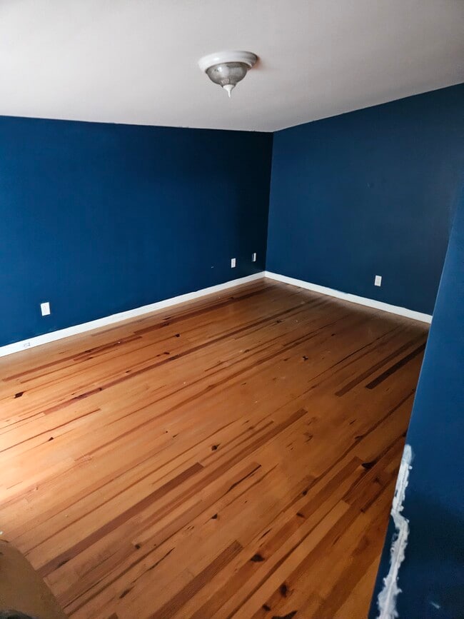 Photo - 310 Highland Heights Dr