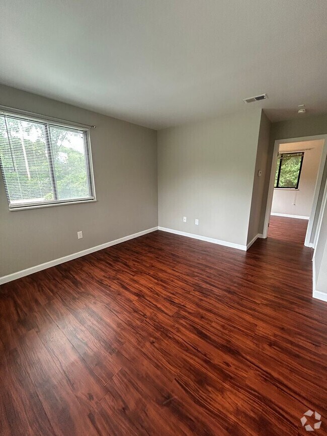 Building Photo - 114 McLaughlin Rd Unit G Rental