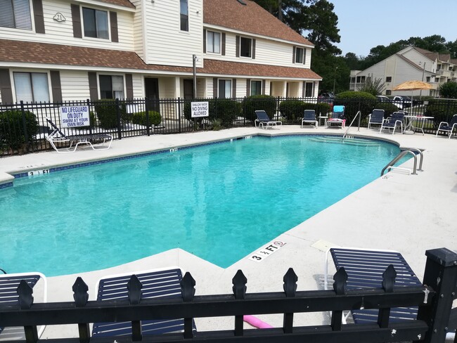 Photo - 510 Fairwood Lakes Dr Unit 19E