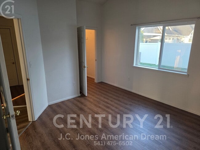 Photo - AR2411 Unidad B