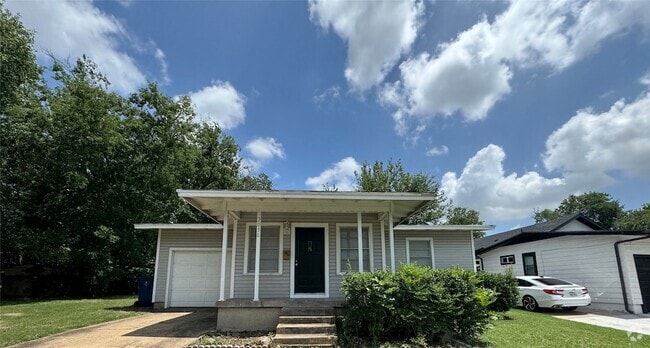 Building Photo - 2036 Delano Dr Rental