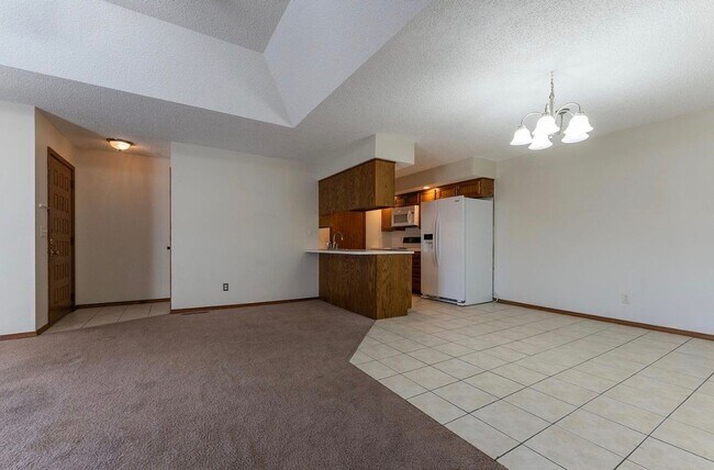 Photo - 613-615 E Redwood Unit 615 E Redwood St