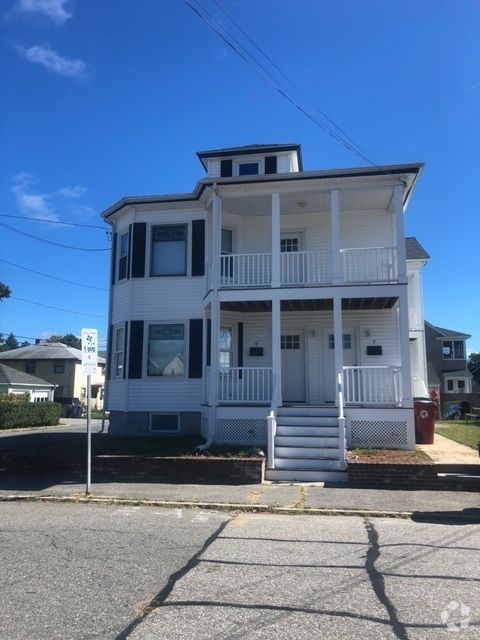 Building Photo - 7 Sladen St Unit 7 sladen st. lowell mass Rental