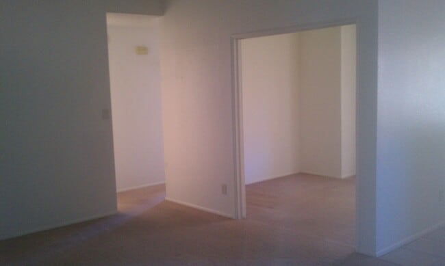 Photo - 2310 Primrose Dr