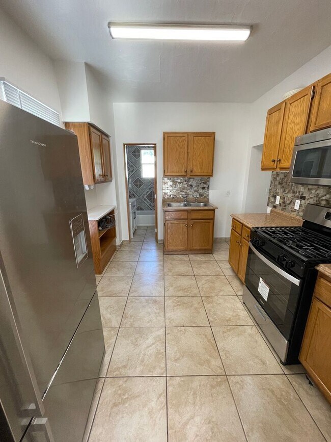 Photo - 706 Railroad Ave Unit 1